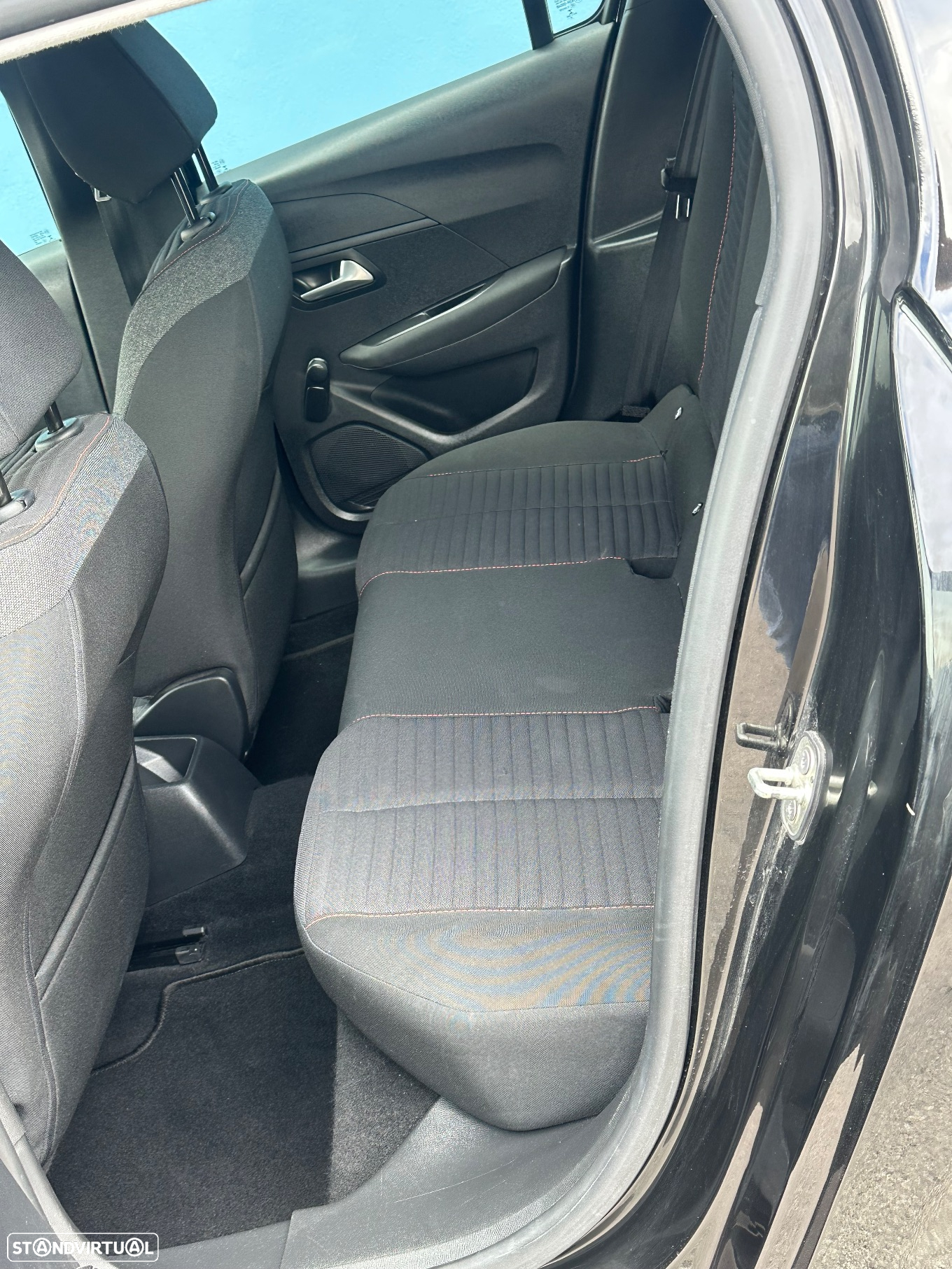 Peugeot 208 1.2 PureTech Active - 6