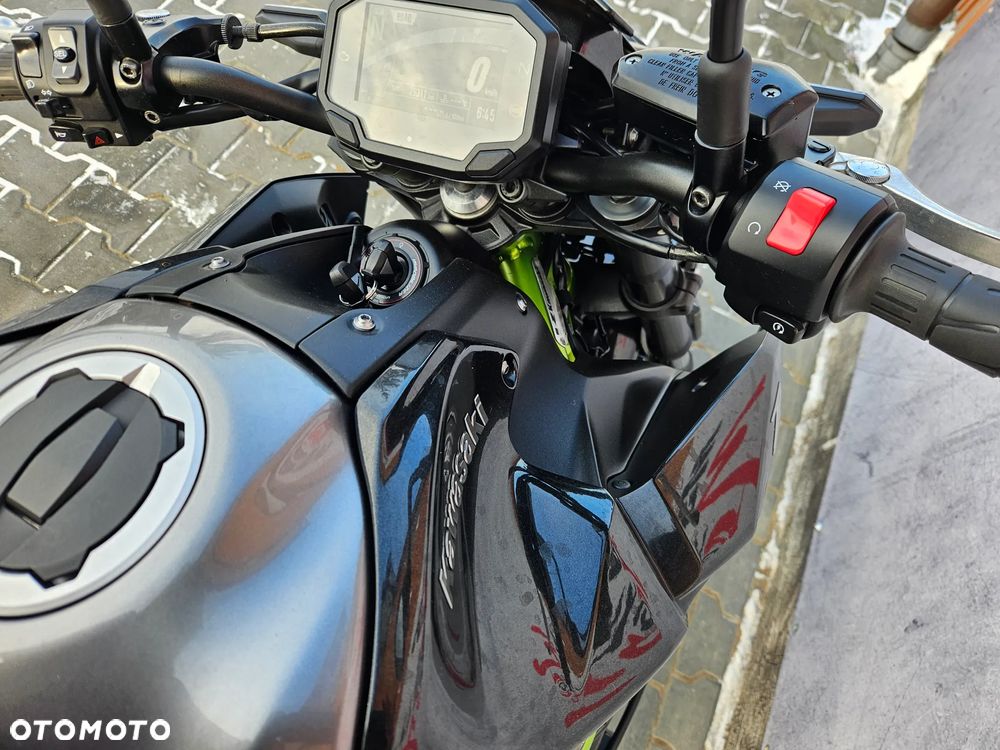 Kawasaki Z 900 - 19