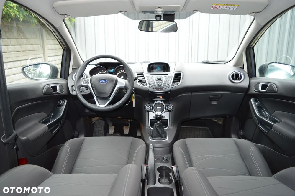 Ford Fiesta - 17