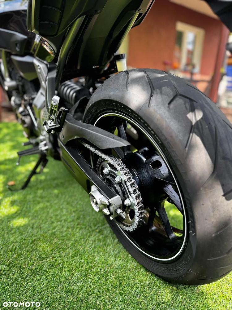 Yamaha MT - 12