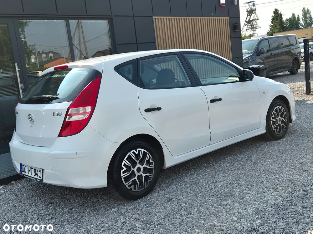 Hyundai i30 1.4 Blue Comfort - 14