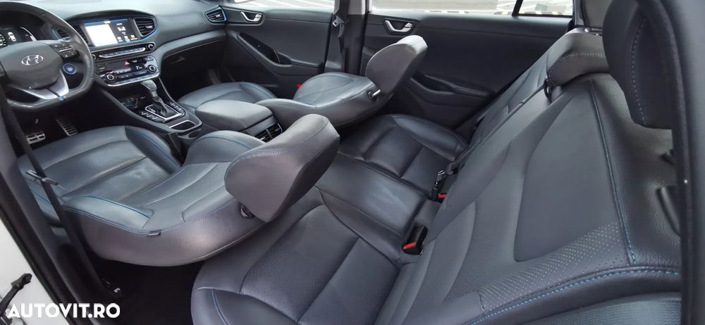Hyundai IONIQ 1.6 GDI Premium - 7
