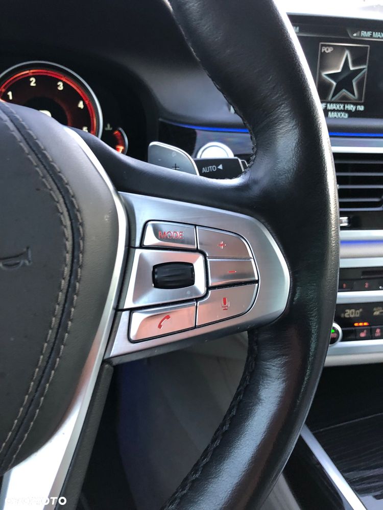 BMW Seria 7 730d - 35