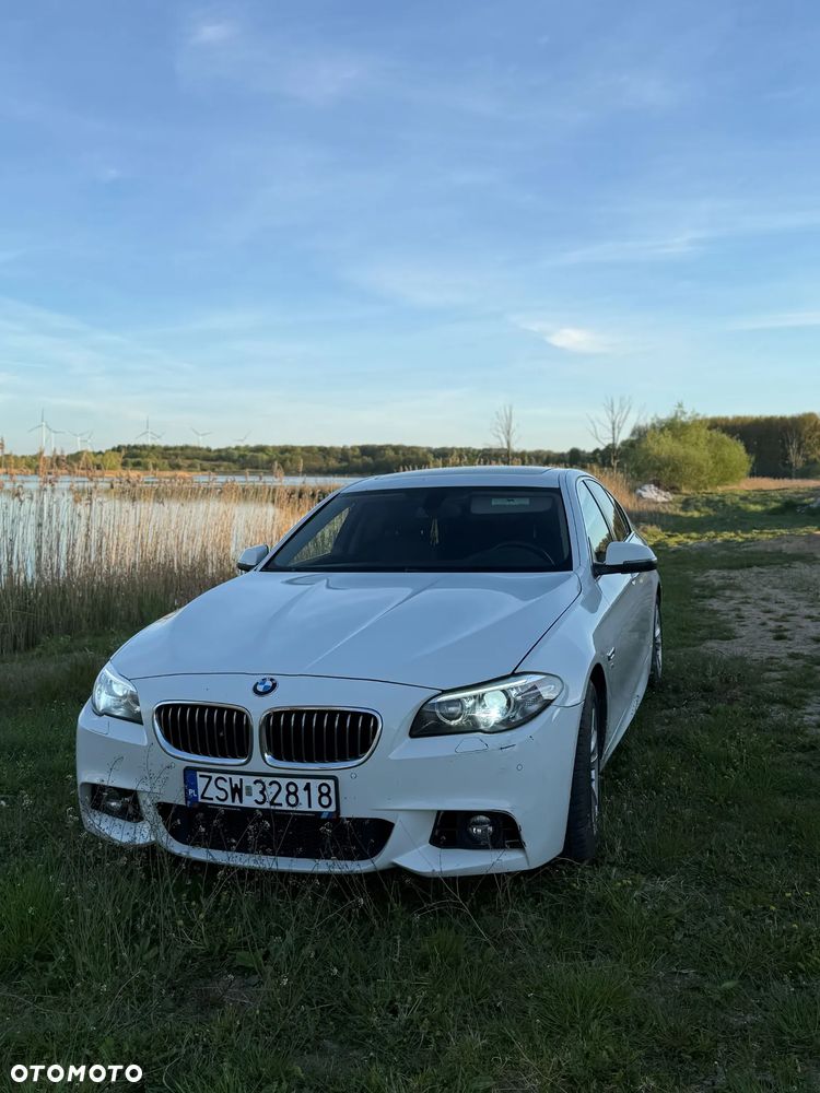 BMW Seria 5 528i xDrive Sport-Aut - 2