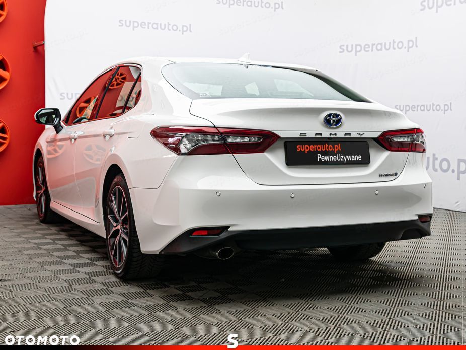 Toyota Camry 2.5 Hybrid Executive CVT - 31