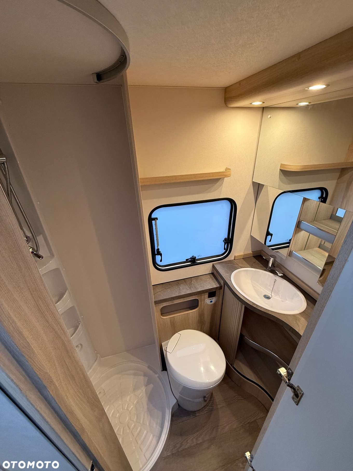 Hobby 545 KMF De Luxe - 24
