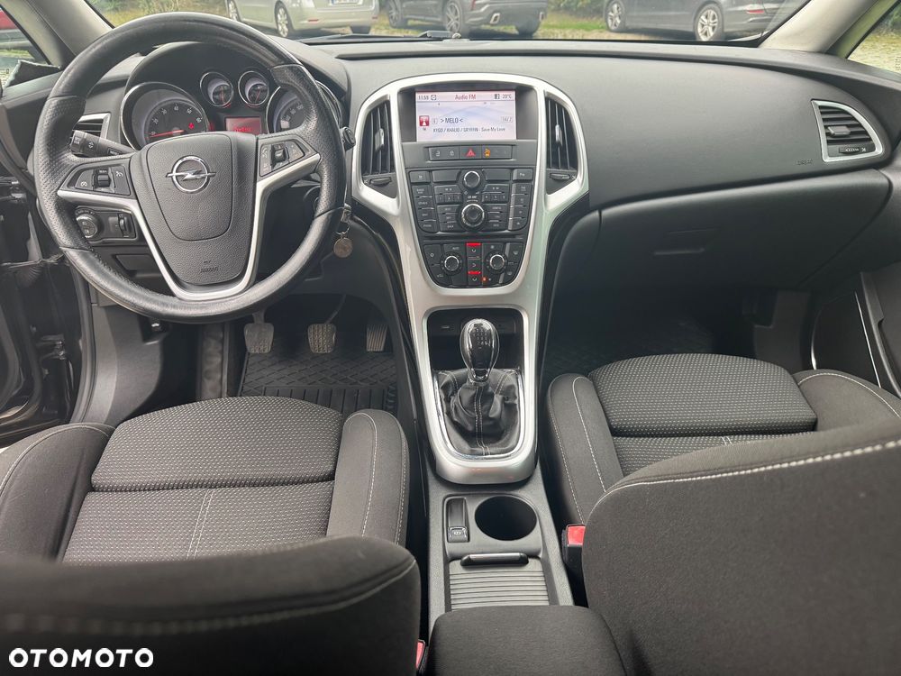 Opel Astra 1.4 T Cosmo - 12