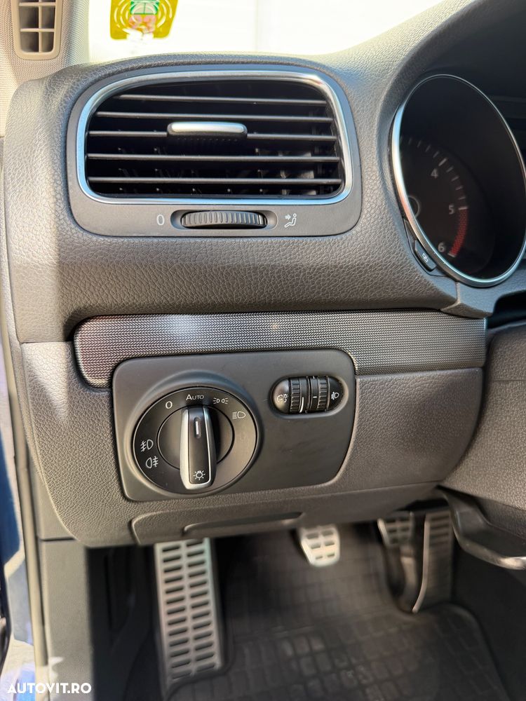 Volkswagen Golf 2.0 TDI BlueMotion Technology Comfortline - 12