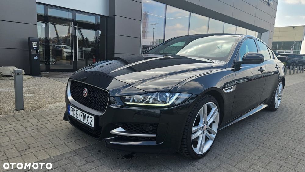 Jaguar XE - 5