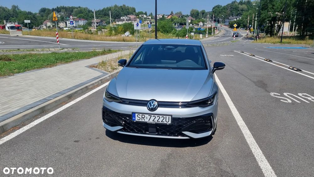 Volkswagen Golf 1.5 TSI R-Line Plus - 4