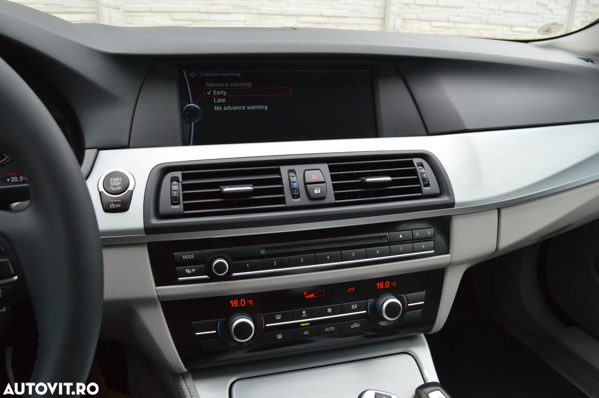 BMW Seria 5 525d xDrive Sport-Aut. - 40