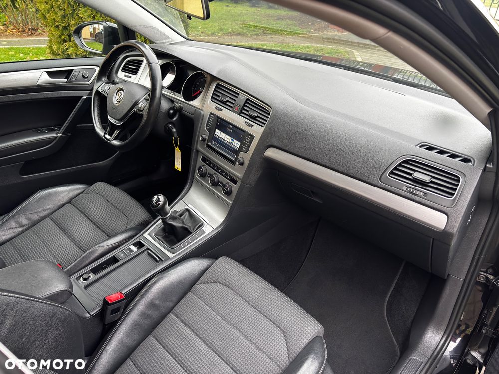 Volkswagen Golf 2.0 TDI SCR Highline - 26