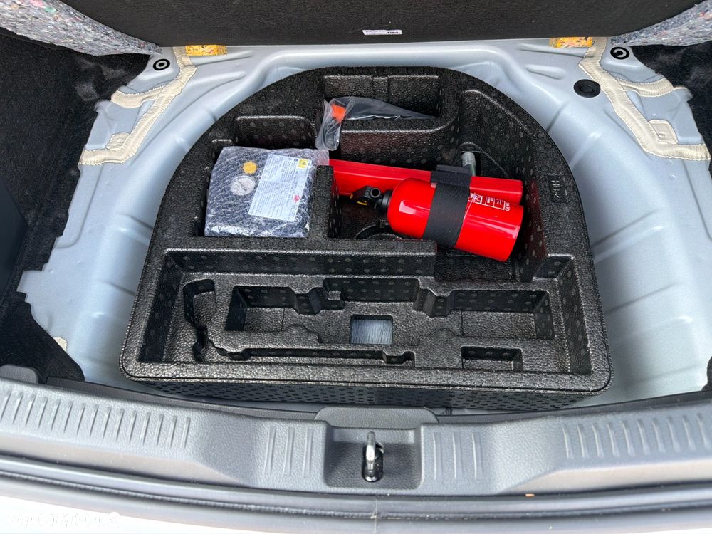 Toyota Auris 1.6 Premium - 20