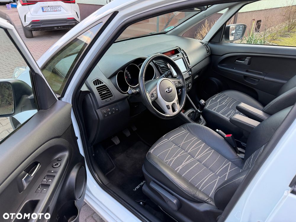 Kia Venga 1.4 CVVT Titanium Collection - 18