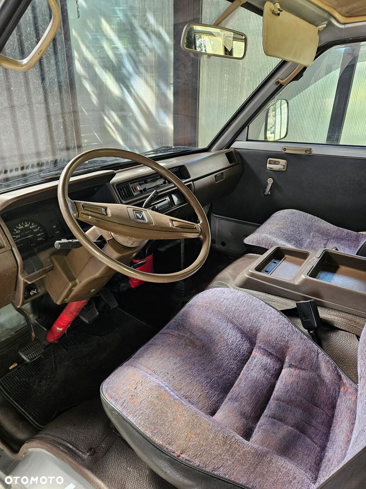 Nissan Vanette - 13