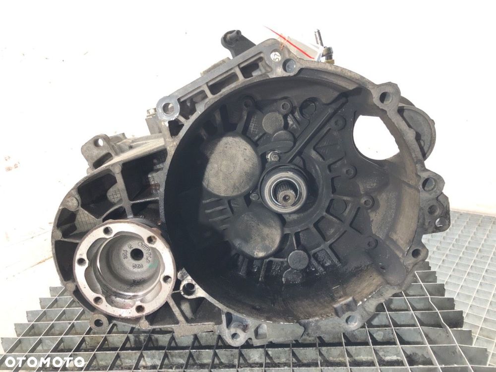 SKRZYNIA BIEGÓW  VW SCIROCCO III (137, 138) 2008 - 2017 2.0 TDI 125 kW [170 KM] olej napędowy 2009 - 1