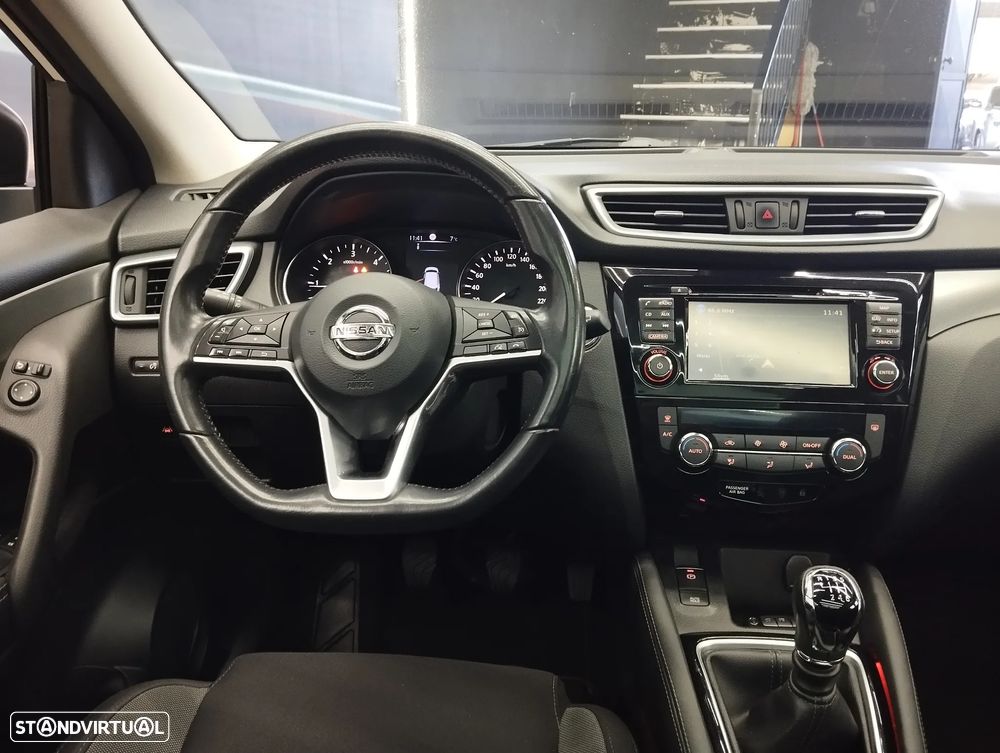 Nissan Qashqai 1.5 dCi 360 - 17