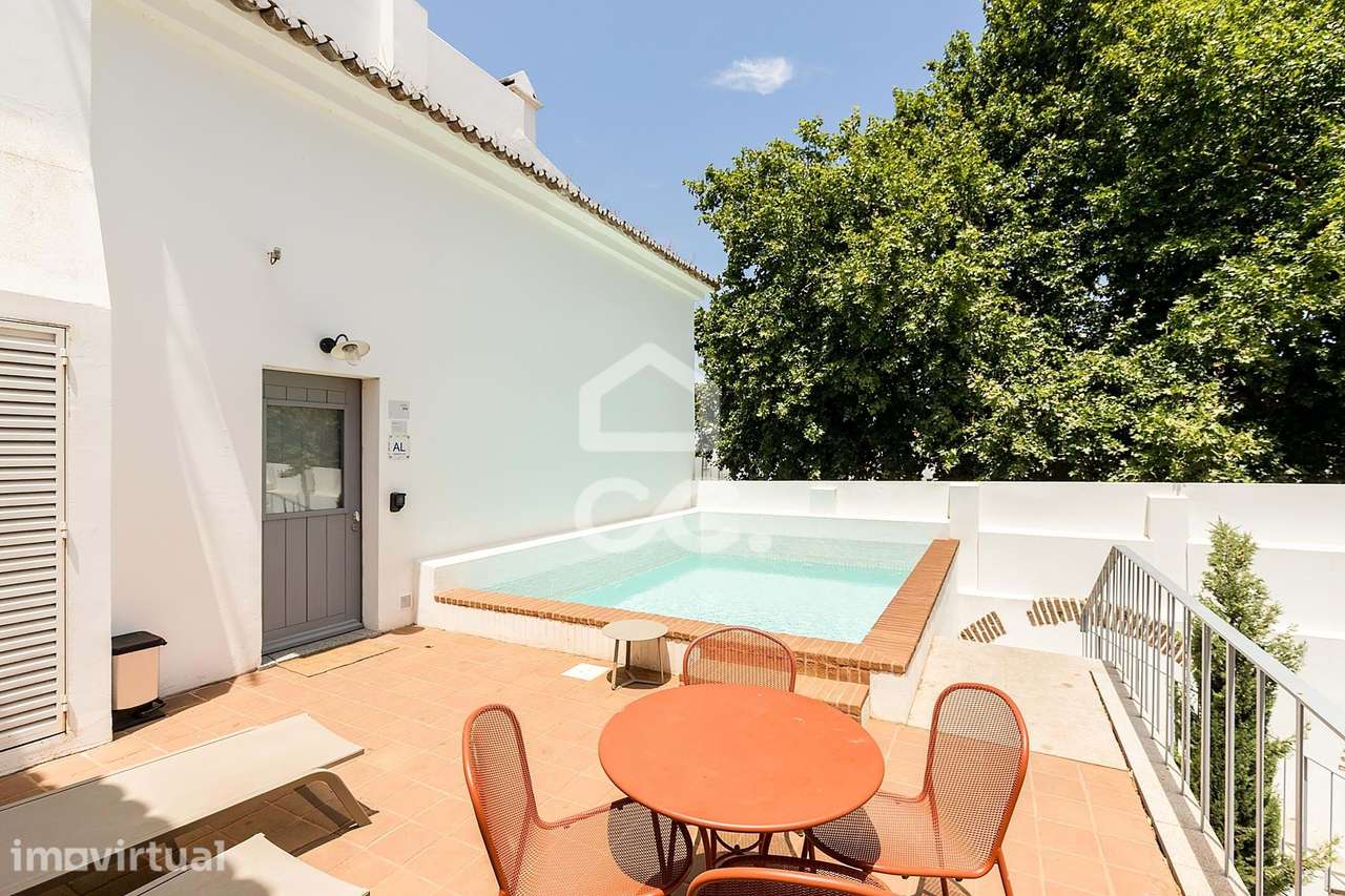 Apartamento T1 de Rés do Chão c/ Jardim e Piscina | Largo dos Penedos, - Grande imagem: 2/37