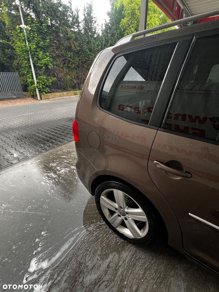 Volkswagen Touran 2.0 TDI DPF Highline DSG - 7