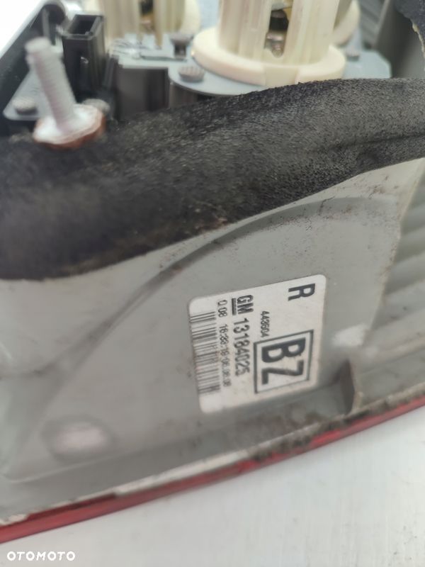 Lampa prawy tył w klapę OPEL VECTRA C LIFT KOMBI EUROPA - 3