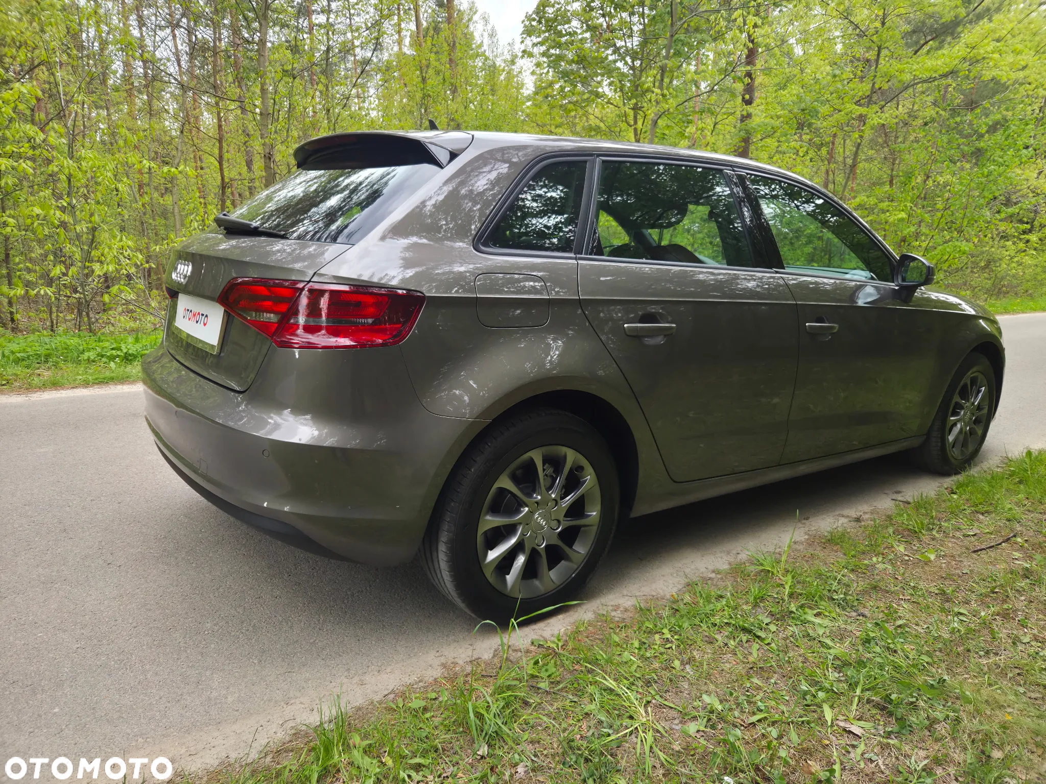 Audi A3 1.6 TDI Ambiente - 6