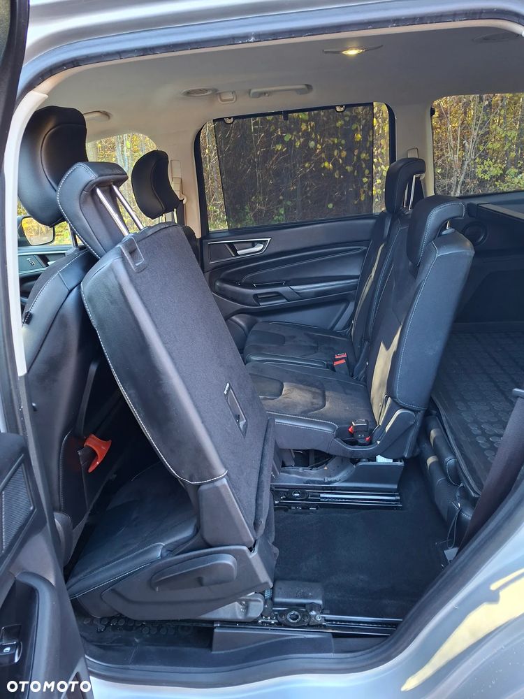 Ford Galaxy - 25