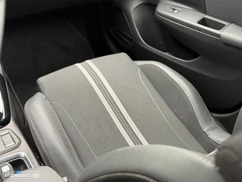 Opel Corsa-e 50 kWh GS — fotografia 18