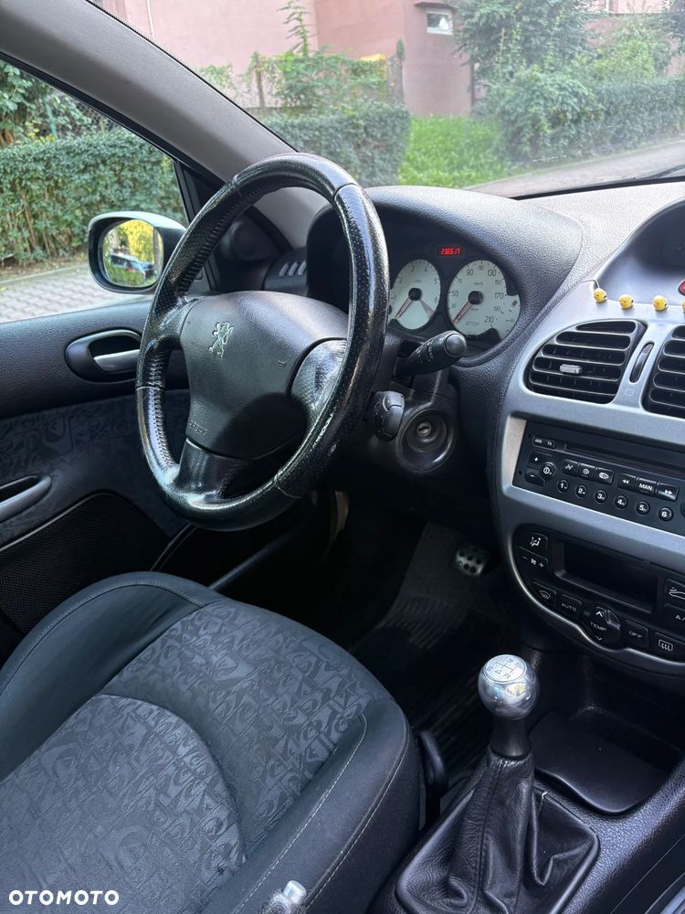 Peugeot 206 1.6 Quiksilver - 8
