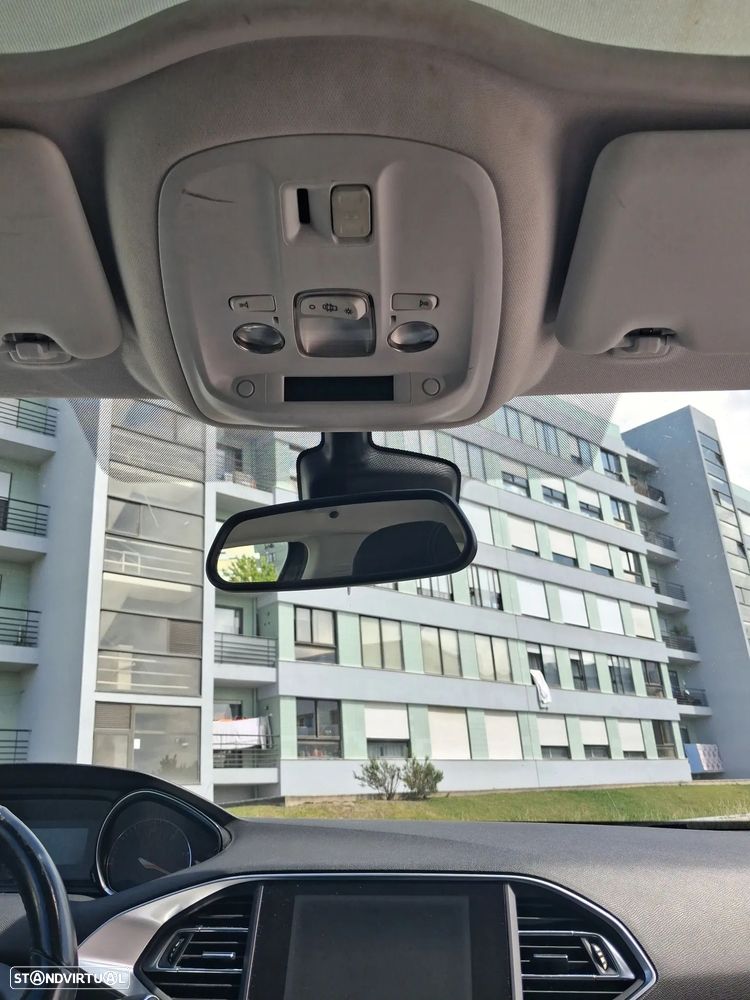 Peugeot 308 1.6 e-HDi Allure - 12