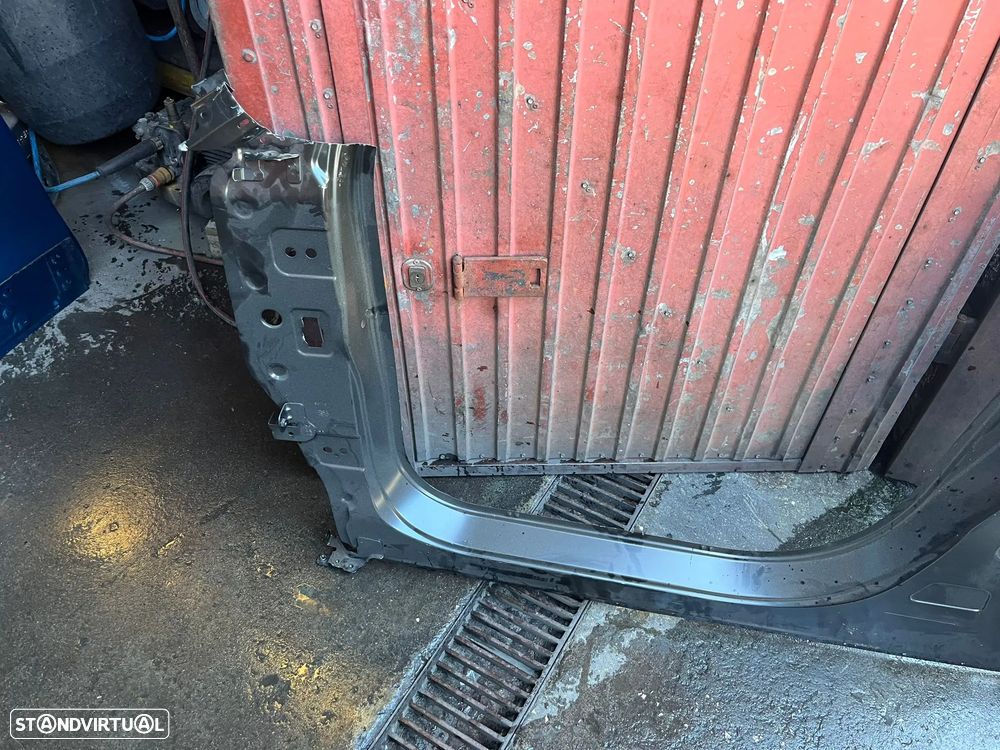 Peugeot 3008 III - PAINEL EMBALADEIRA FRENTE ESQUERDA - Z627 - 2