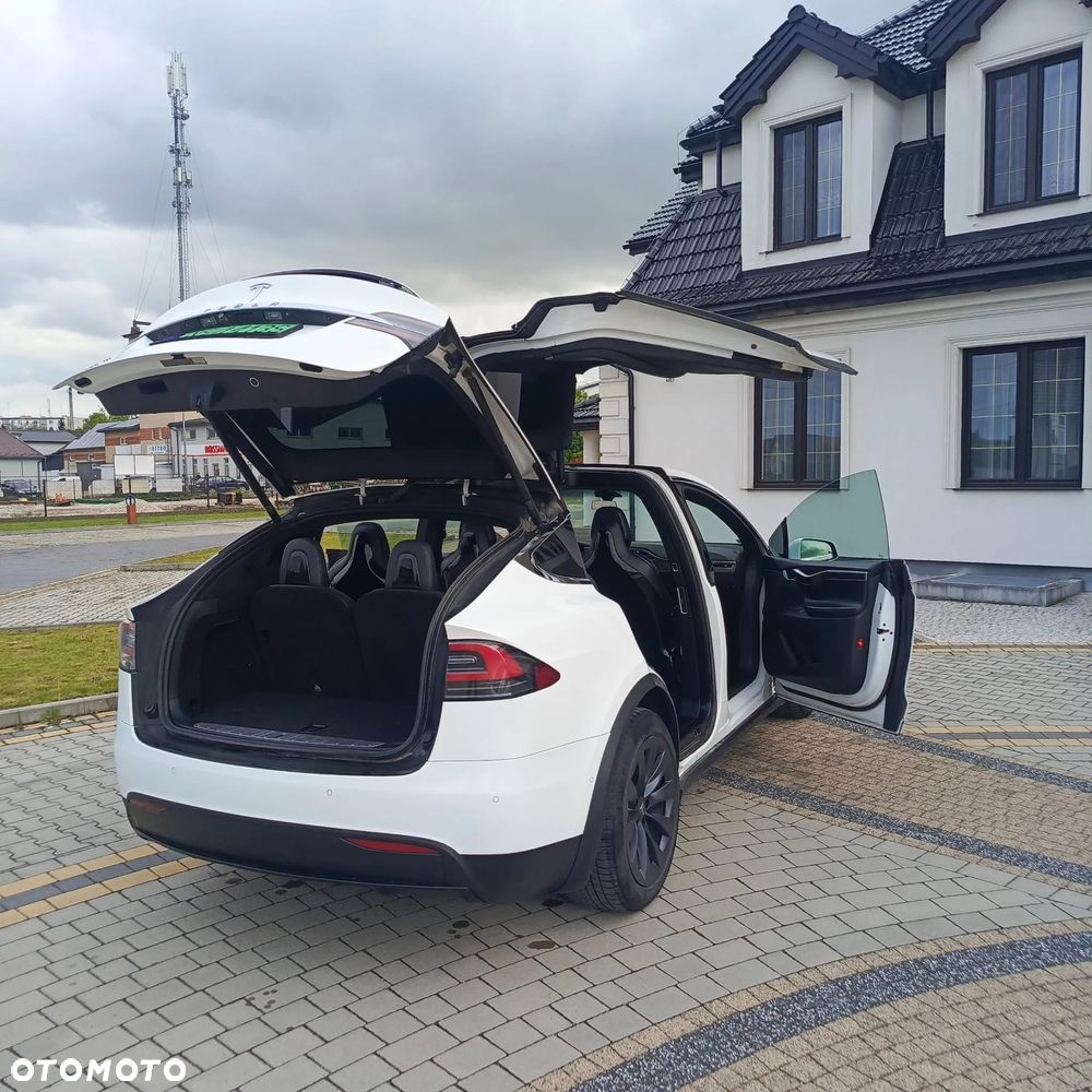 Tesla Model X Long Range Plus - 12
