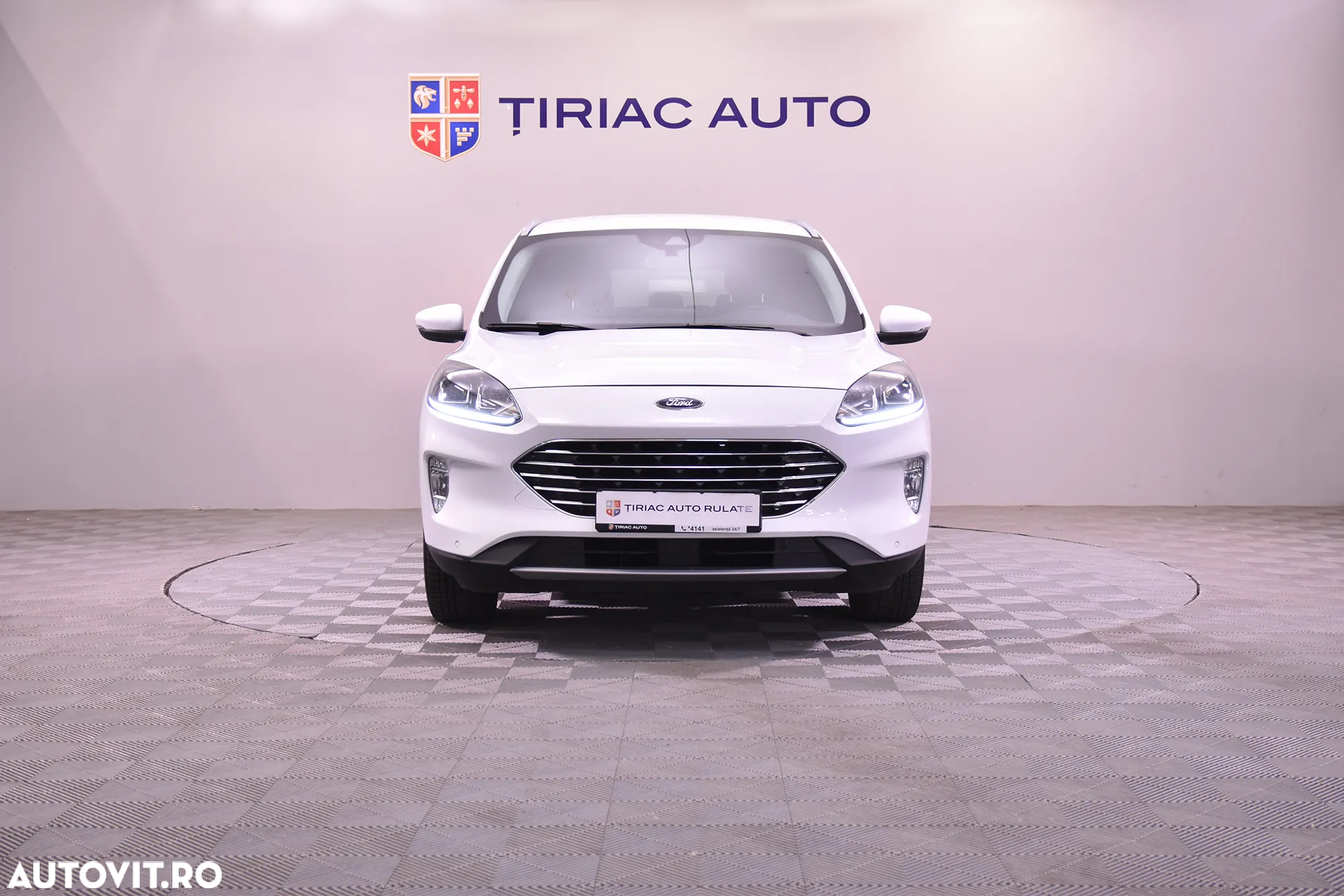Ford Kuga - 8