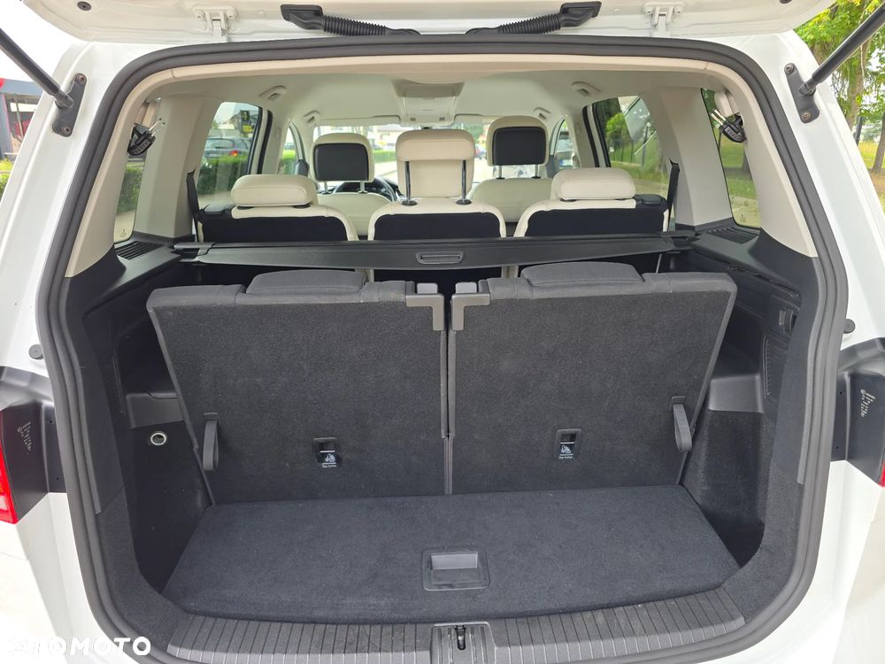 Volkswagen Touran 1.4 TSI BMT Highline DSG - 11