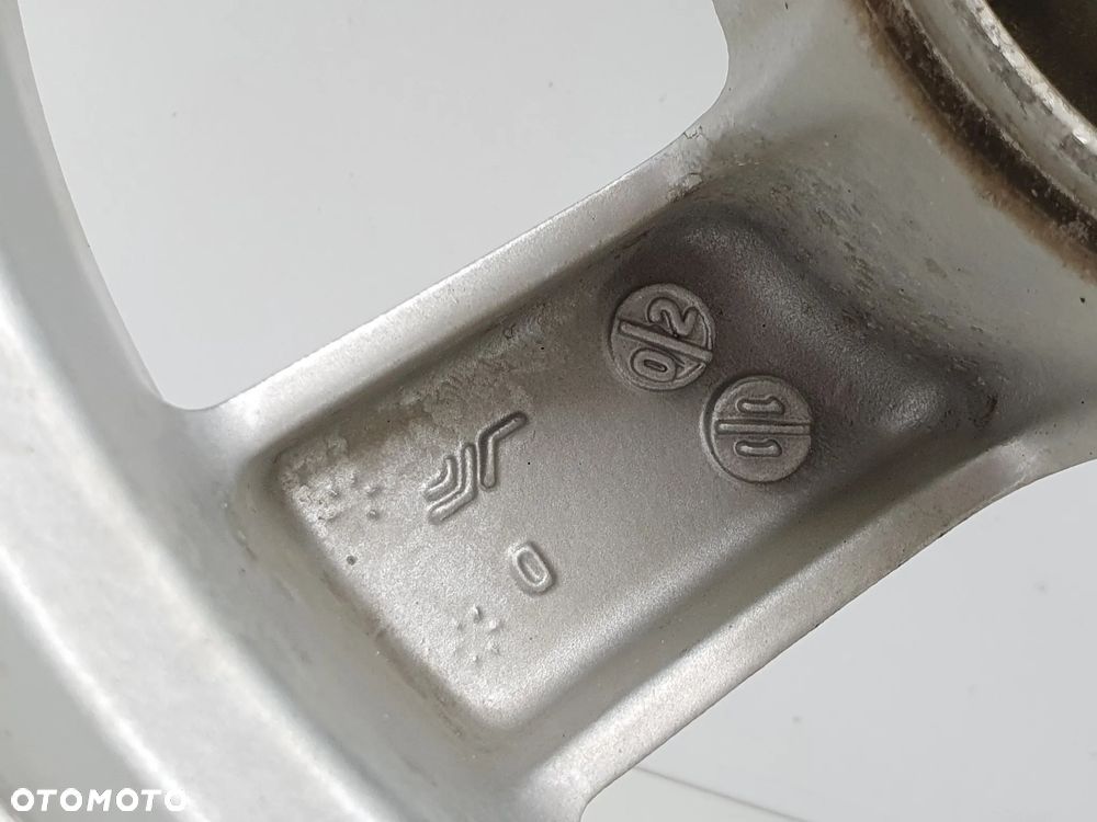 FELGA TYL KOLO  OPONA 120/70-12  PEUGEOT E-VIVACITY - 21