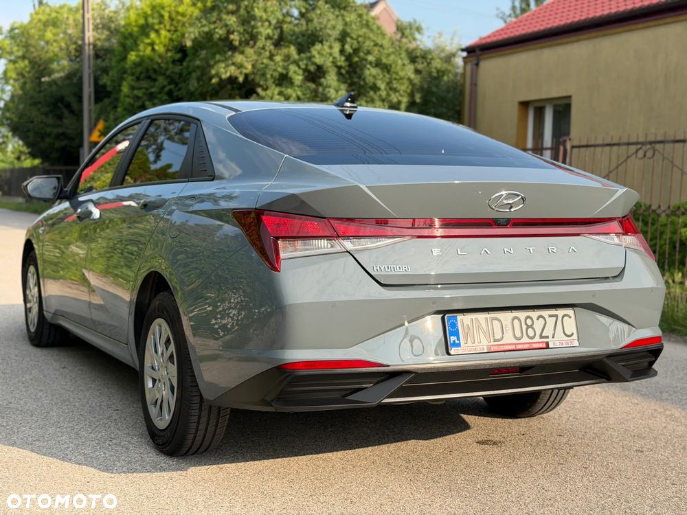 Hyundai Elantra 1.6 Modern - 6