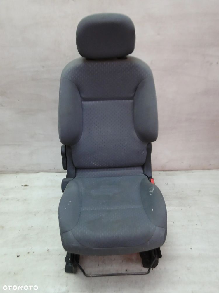 PARTNER BERLINGO III 3 FOTEL PRAWY PASAŻERA 08-18r EUROPA