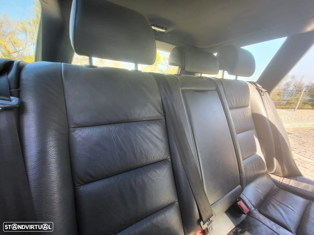 Audi A4 Avant 1.9 TDI quattro - 8