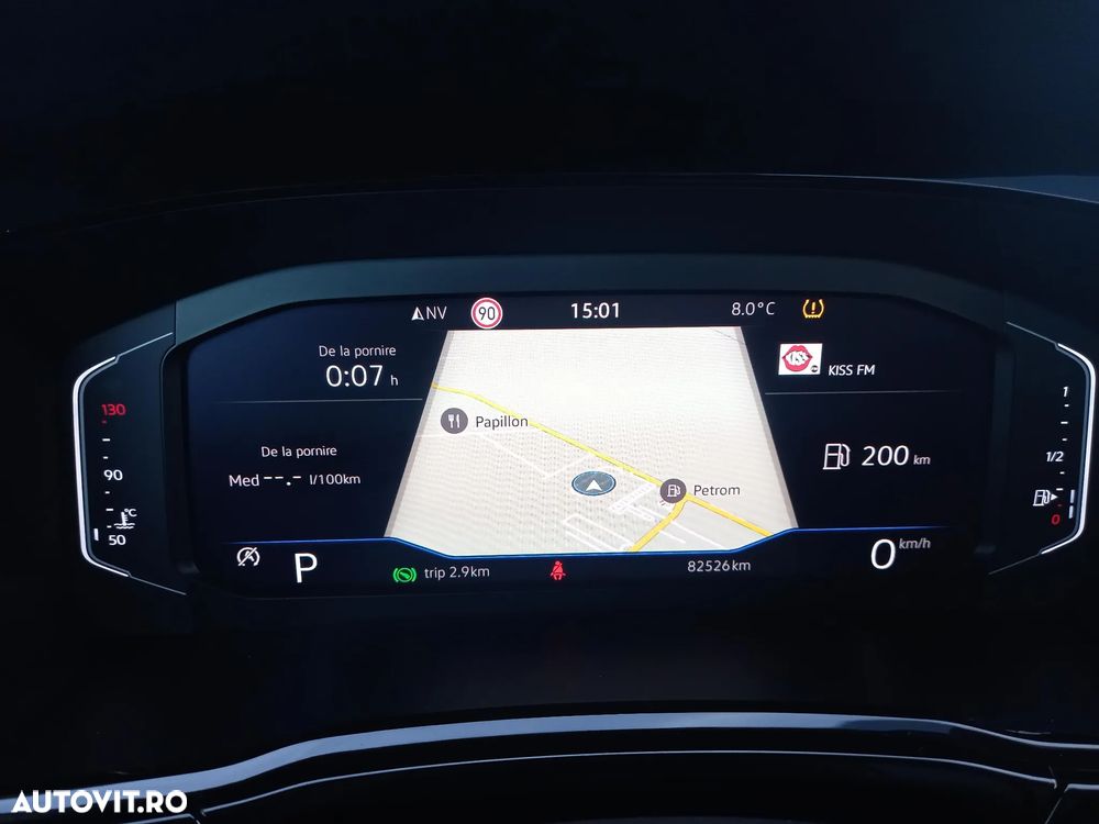 Volkswagen Touran - 12