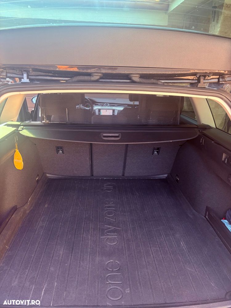 Volkswagen Passat - 10