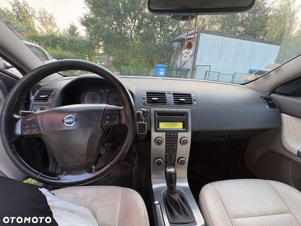 Volvo S40 2.0D - 10