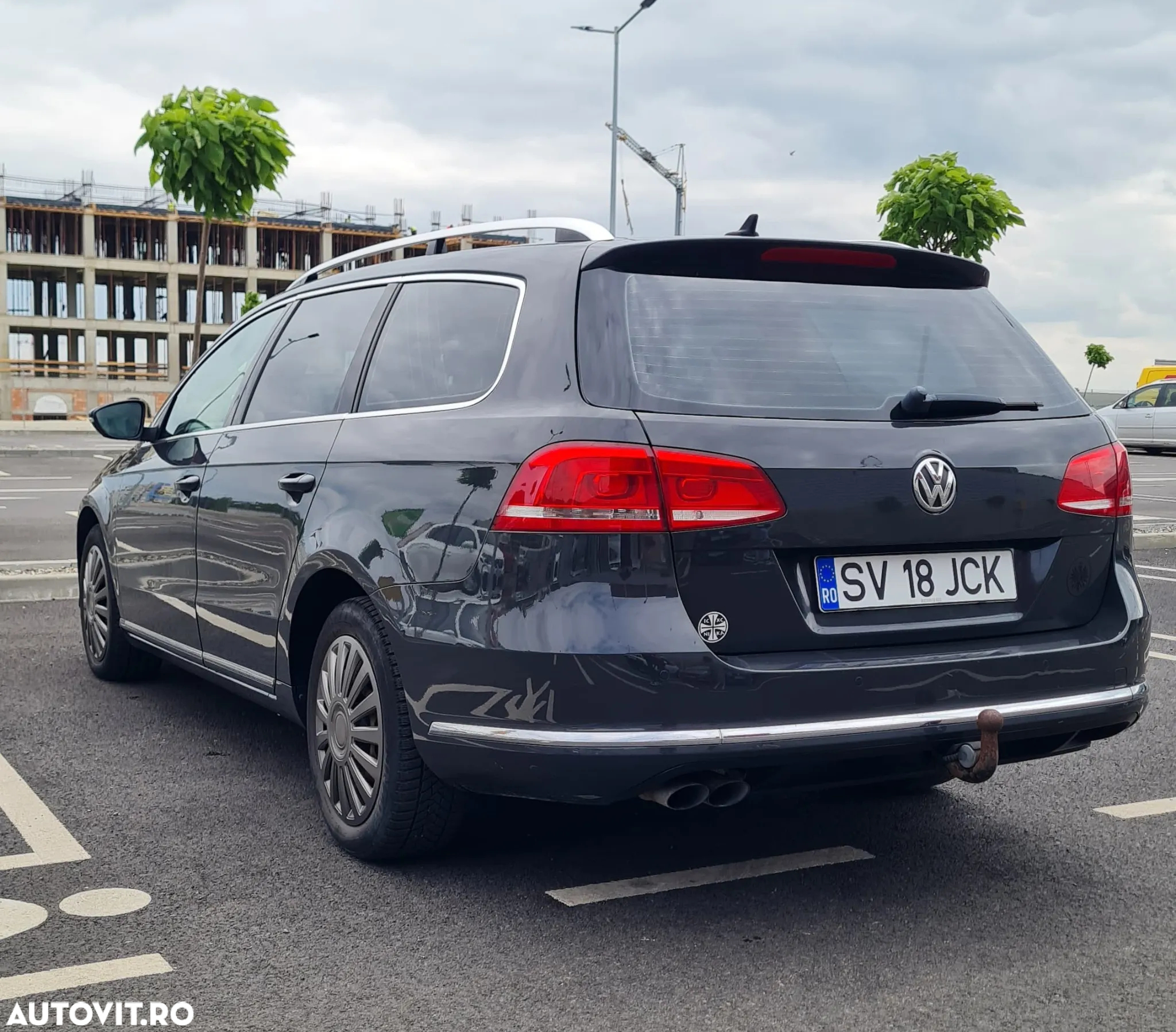 Volkswagen Passat Variant 2.0 TDI 4Motion DSG BlueMotion Tech Comfortline - 16