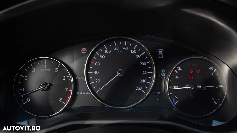 Mazda 3 SKYACTIV-G 2.0 M-Hybrid - 8