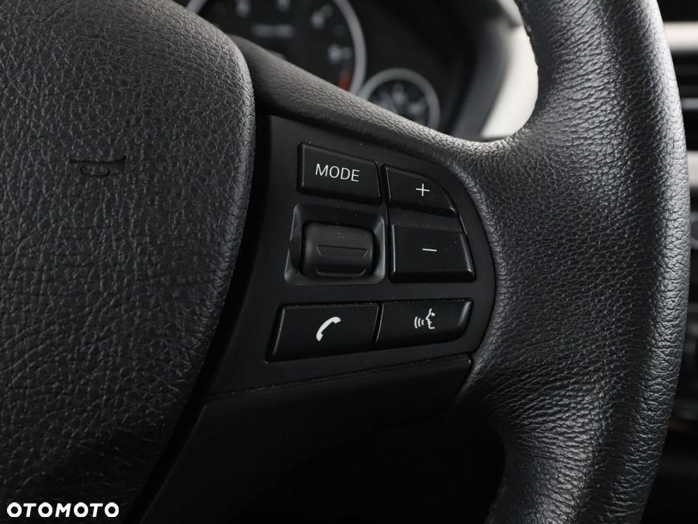 BMW Seria 3 318d Advantage - 30