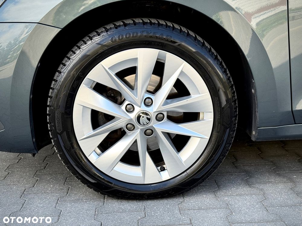 Skoda Octavia 2.0 TDI Ambition DSG - 21