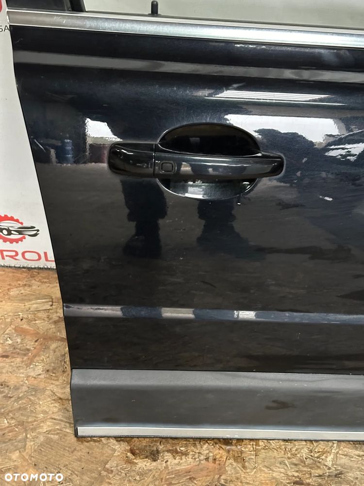 DRZWI PRZEDNIE PRAWE VOLVO XC70 II 452-26 - 2