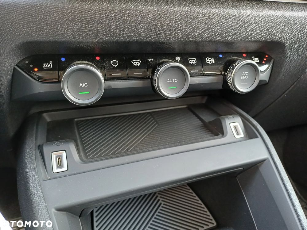 Citroën C4 EV136 50kWh Feel Pack - 17