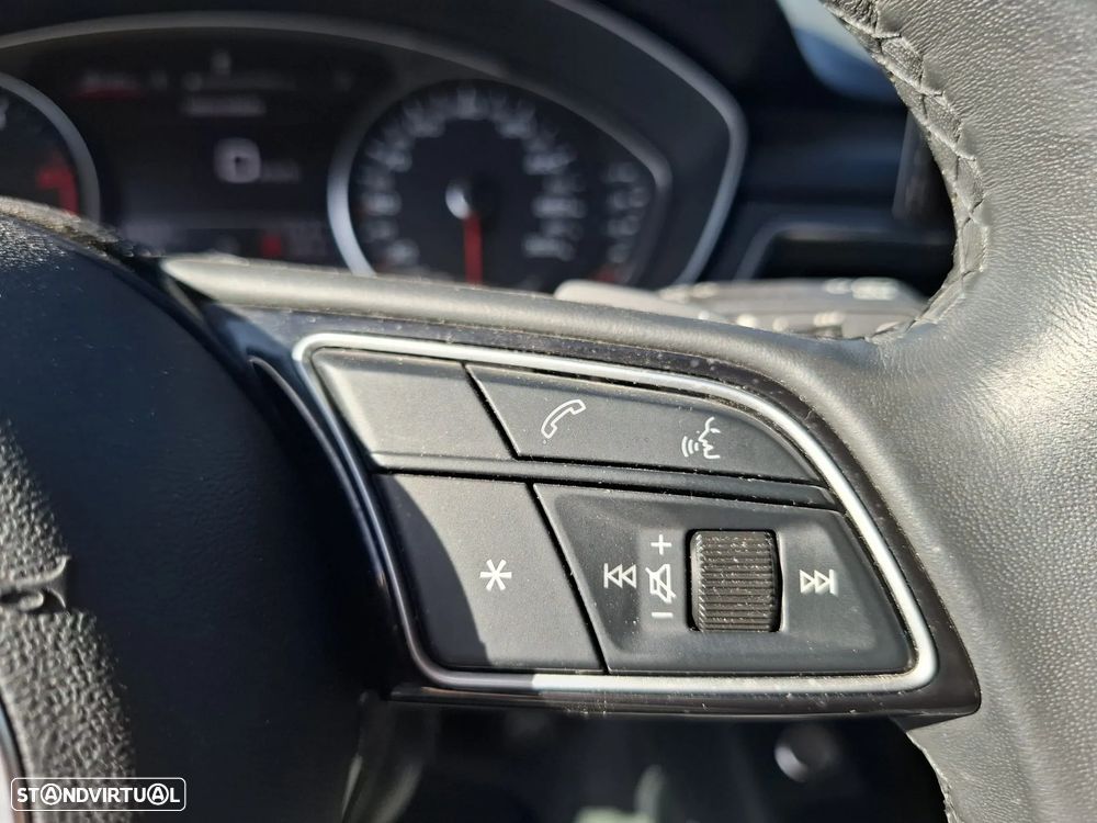 Audi A4 Avant 35 TDI S tronic - 30