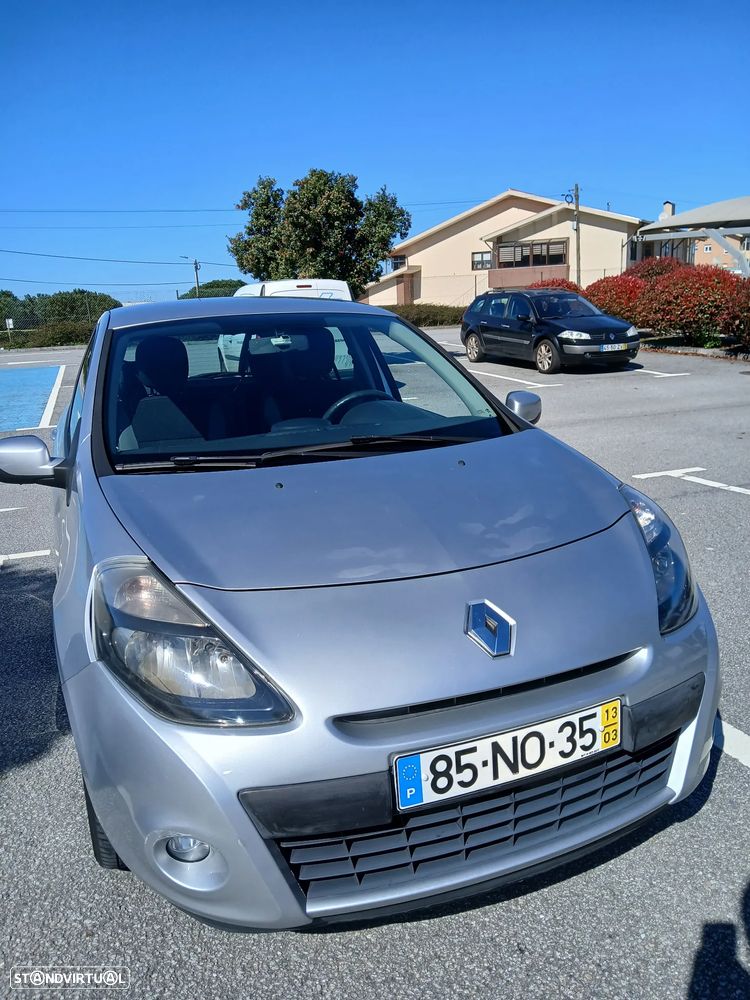 Renault Clio 1.2 16V Confort 130g - 10