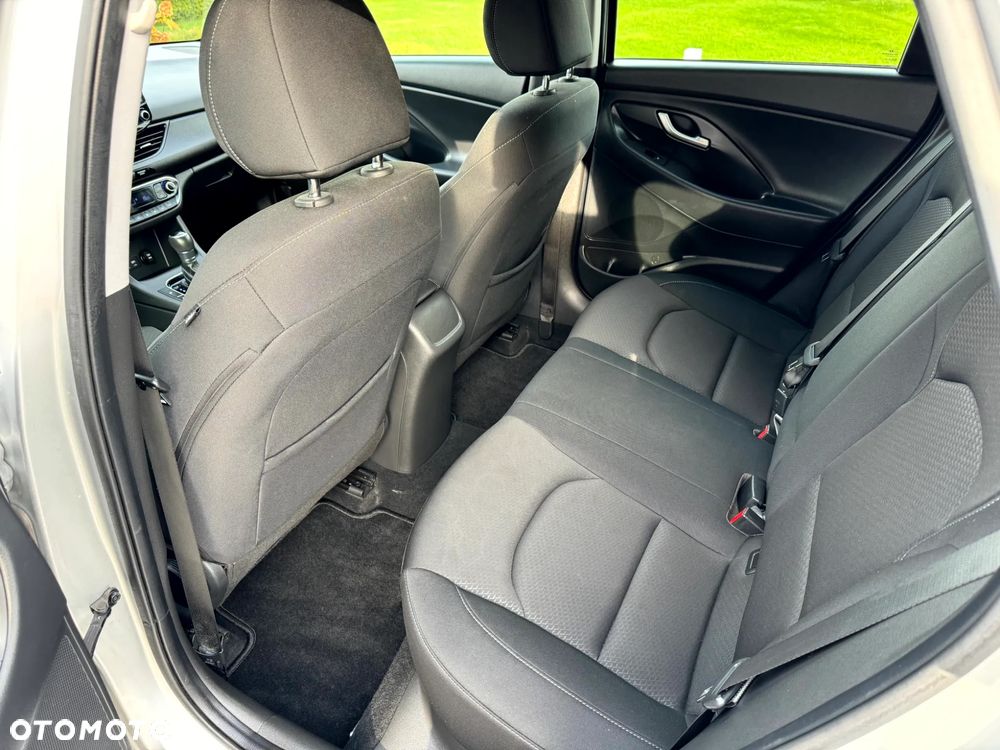 Hyundai i30 1.6 CRDI DCT YES - 10