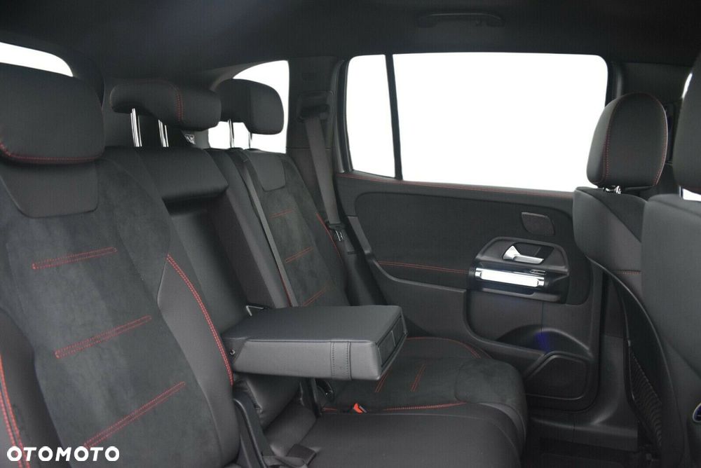 Mercedes-Benz GLB 200 d AMG Line 8G-DCT - 9
